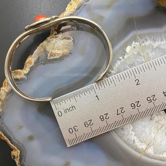 Vintage Native American Silver Oval Coral Decorated Bracelet For Women - Picture 8 of 10